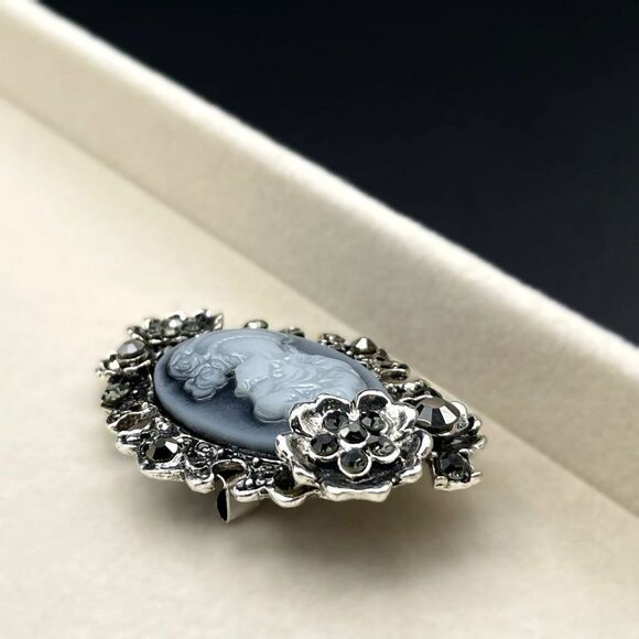 Silver with Gray and Black Onyx Crystal Lady Cameo Flower Pin Back Brooch - Picture 6 of 7